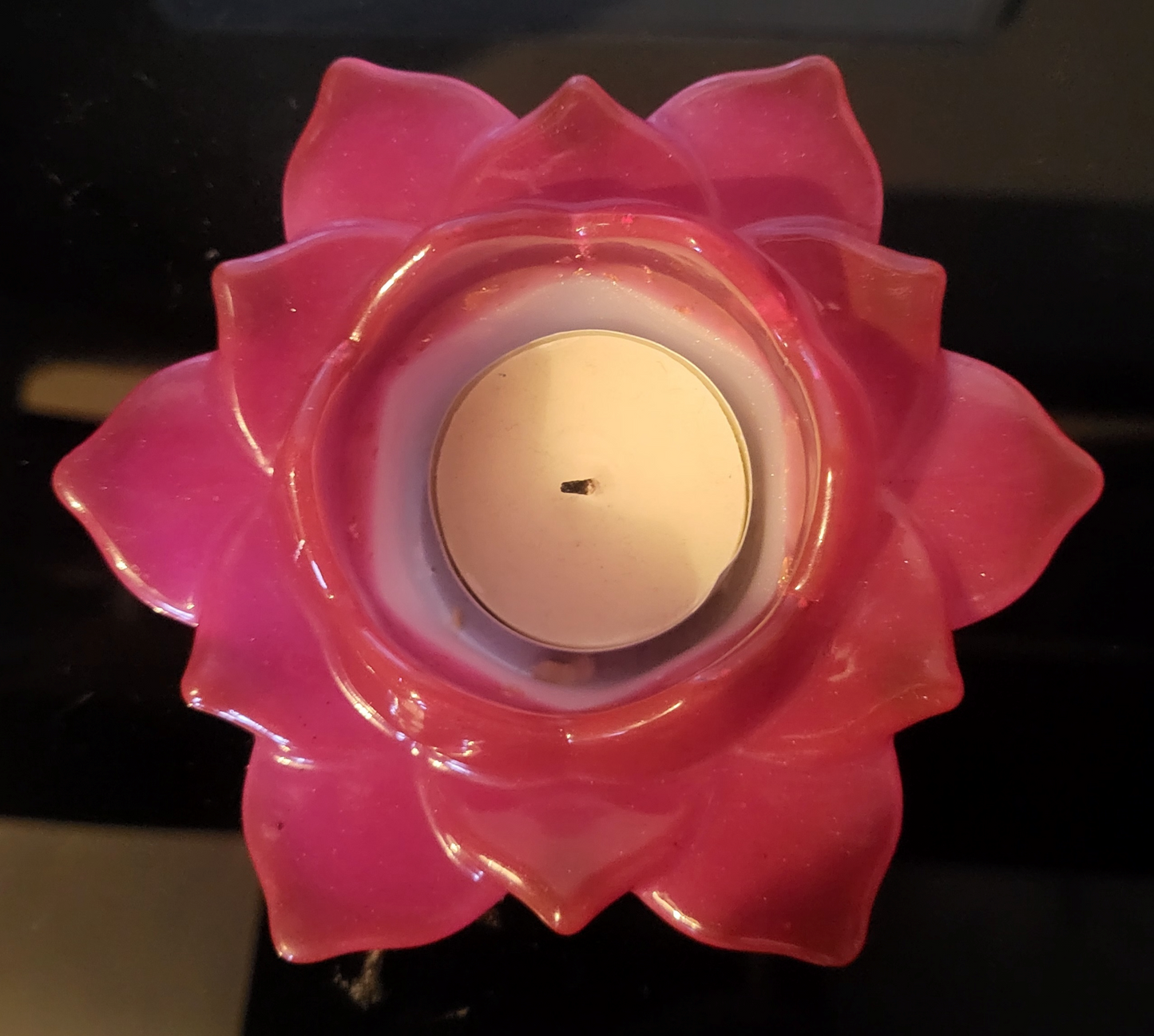 Bougeoir "Fleur de lotus" en résine – Harmonie et élégance