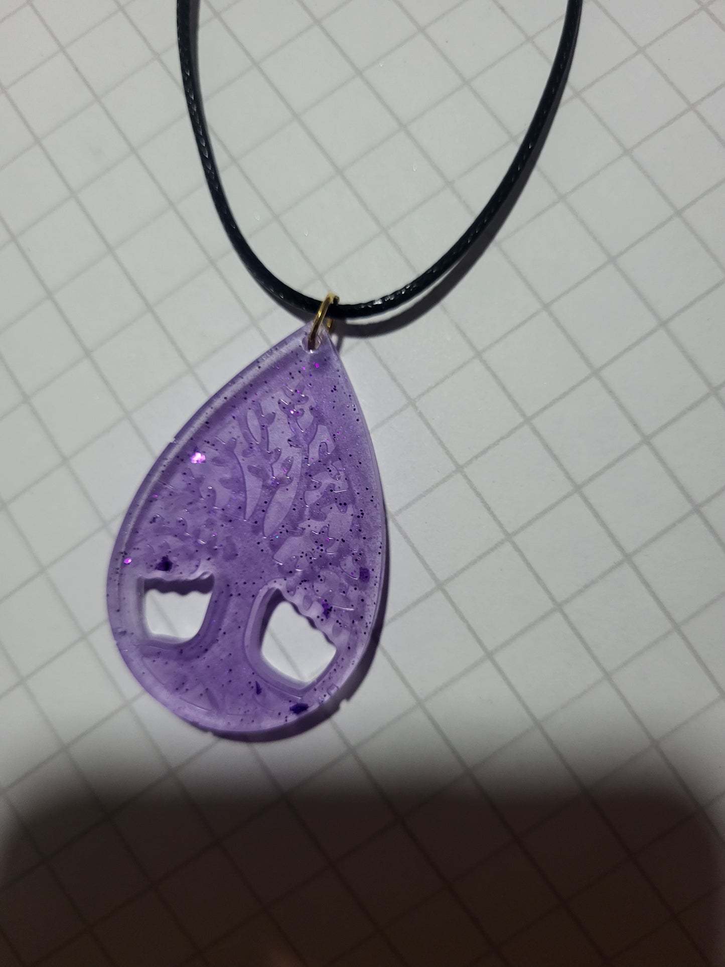 Collier Arbre de Vie en Résine Violette