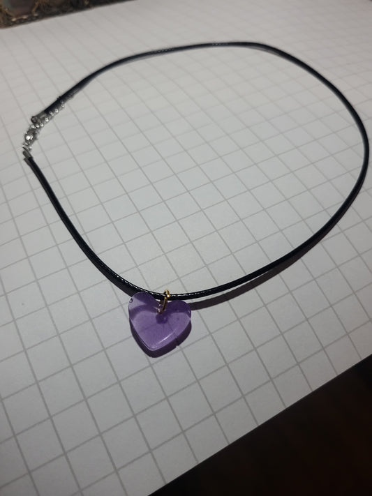 Collier Cœur en Résine Violette